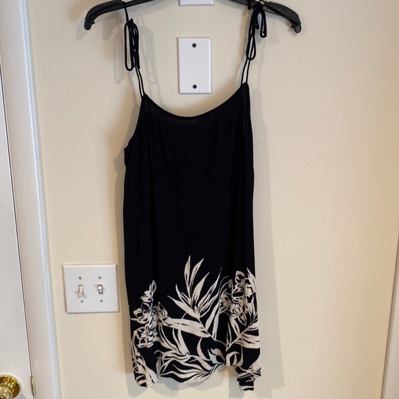 Billabong Dresses & Skirts - Billabong cover up / dress